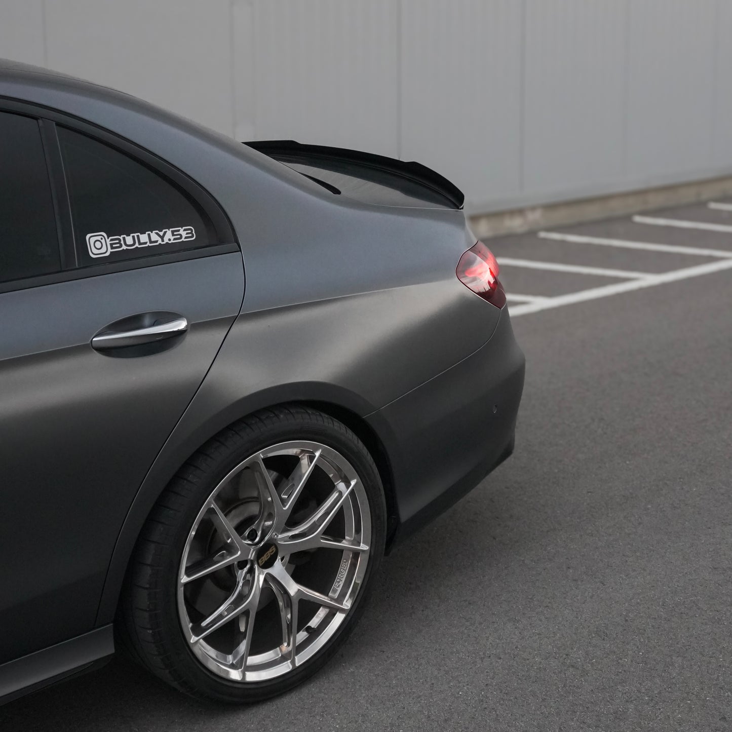 VD Mercedes E Series Spoiler