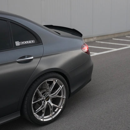 VD Mercedes E Series Spoiler